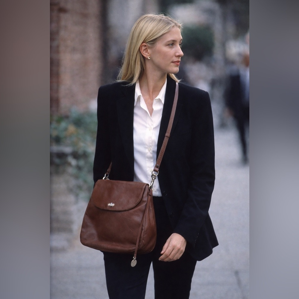 VTG Henri Bendel New York Rich Brown Leather Shoulder Bag 12x12 Carolyn Bessette